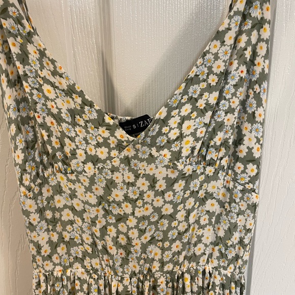 Floral maxi summer dress🥰💐 - Picture 2 of 6